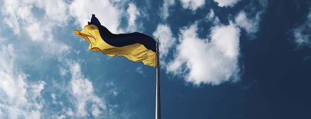 Ukraine flag daria volkova unsplash 610x234